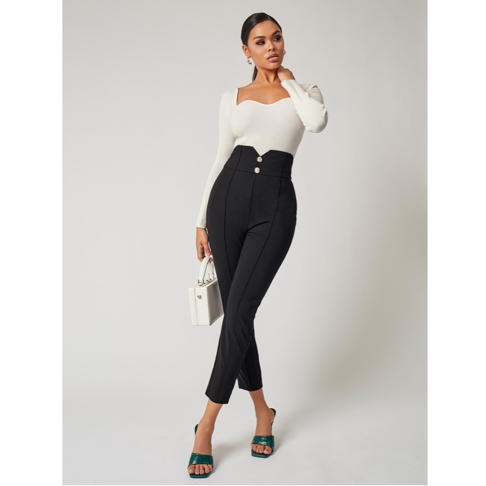 White Rib Knit Sweetheart Sweater Top - Picture 3 of 6